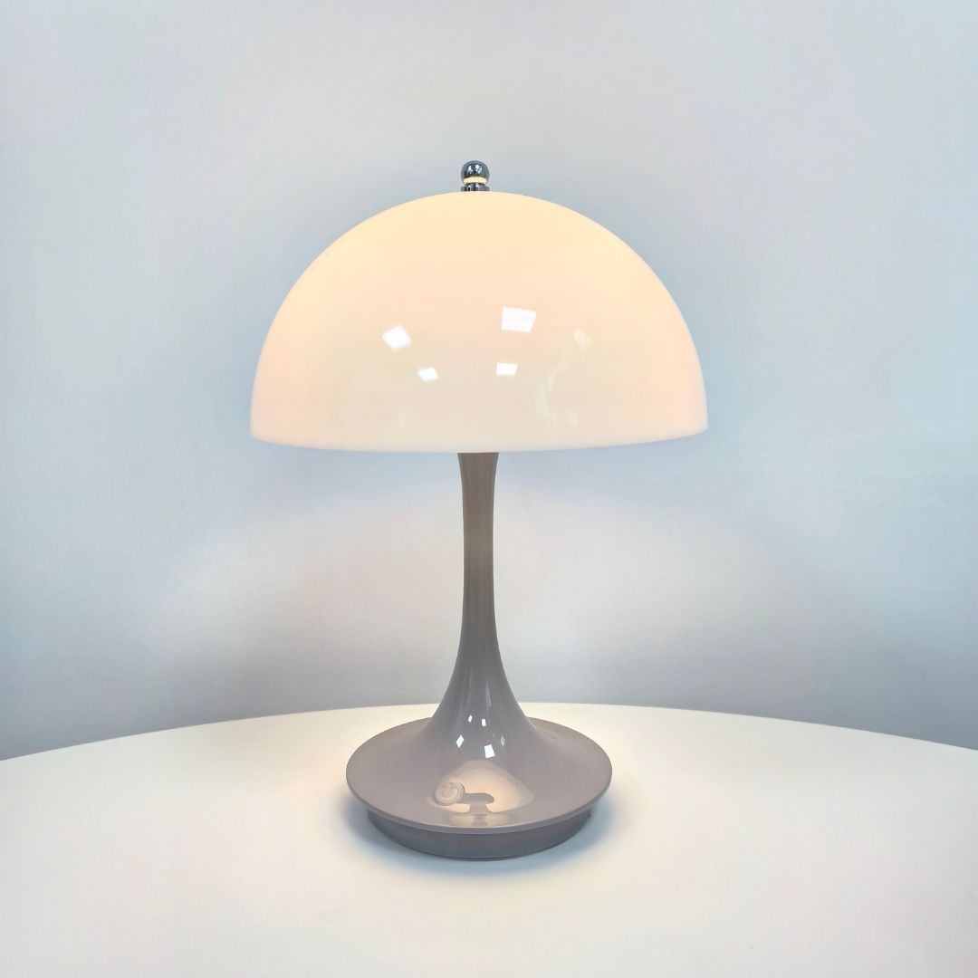 Elegant Retro Table Lamp