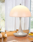 Elegant Retro Table Lamp