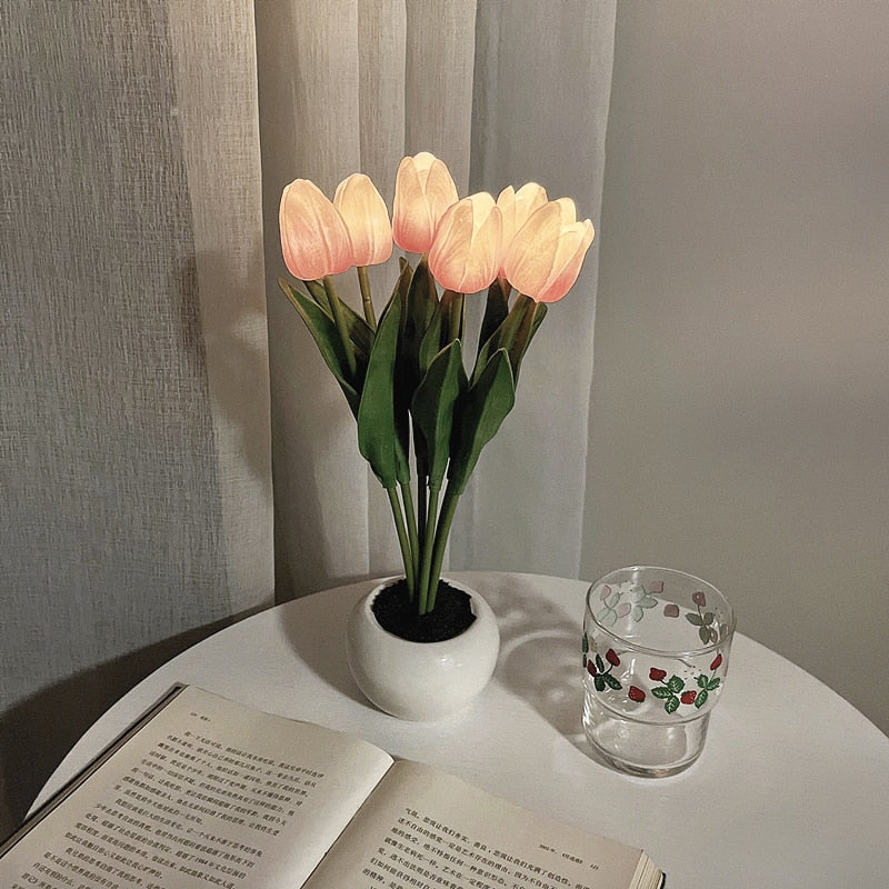 Tulip Blossom Table Lamp